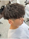 波巻きパーマセンターパートツイストパーマメンズマッシュパーマ