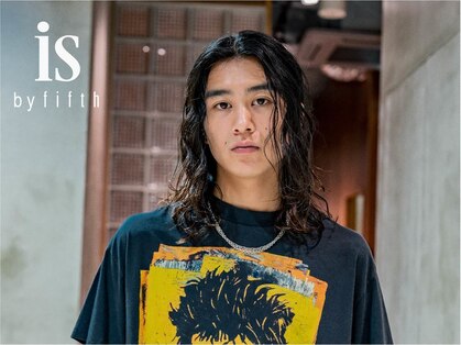 イズバイフィフス(is by fifth)の写真
