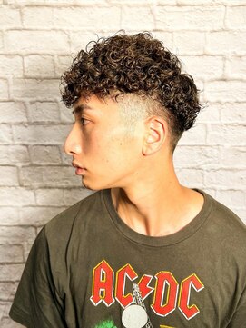 銀座マツナガ 新宿野村ビル店 男ウケ抜群！カーリーパーマ