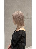 ホワイトベージュ