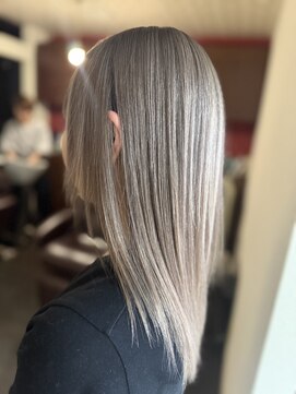 アンジー(an'gie) ハイトーンホワイトカラー