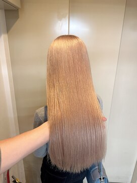 モニカ 栄店(MONIQA) ミルクティーベージュ