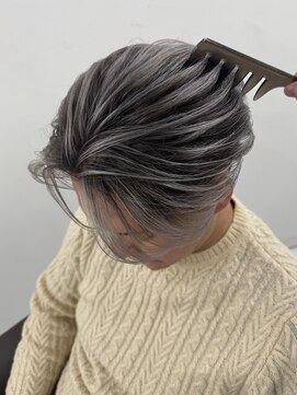 ホワイトバレイヤージュ