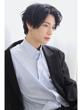 ビューティーアンドフリーハコ(Beauty&Free HACO) 10代20代波巻きセンターパートスパイラルヘア