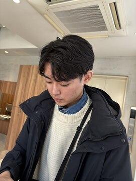 ガリカ 博多(Gallica) <ゲスト>メンズセンターパート、髪質を活かした自然な毛流れ