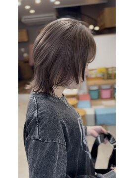 オリビアヘアー(OLIVIA HAIR) 赤み消しグレージュ×外ハネレイヤー