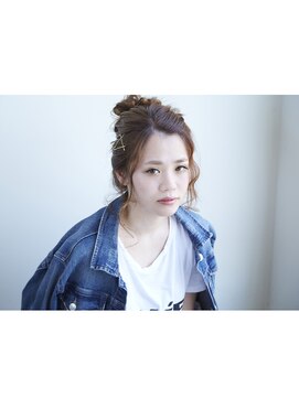 ワン 茅ヶ崎(ONE002) お団子ルーズアレンジ！【ONE002　茅ヶ崎】