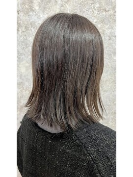 シュガービー(SUGAR-B) 伸ばし中ナチュラル外はねボブ＆オリーブベージュ