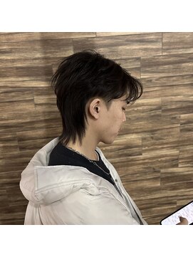 ケリーズグリーン(Kelly's Green) 韓国風ウルフ