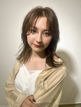 ピークアブー アヴェダ アトレ恵比寿(PEEK-A-BOO AVEDA) ミディアムレイヤー