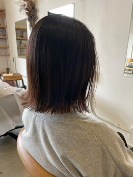 チルハウス(Chill-hus) 小顔ぱつっと結べるボブ_ナチュラル大人かわいい黒髪30代40代