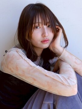 オッジ 西新店(Oggi) 顔周りカット 外ハネボブ レイヤーカット 美髪 ストレート 20代