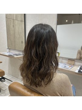 アピッシュ シーナ 海老名店(apish ciena) ゆるふわパーマ
