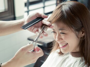 髪神の写真/丁寧なカウンセリングであなたの理想を叶えます！お客様のご要望をしっかり聞き理想のスタイルを叶えます☆