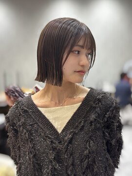 ヘイリーボブ/切りっぱなしボブ