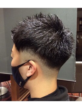 コスタエストオブリシェール(COSTA EST of RICHAIR) 刈り上げスタイル