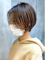 エリマ 調布(elima)&nbsp;くびれショートヘアグレージュカラーイルミナカラー大人ボブ☆