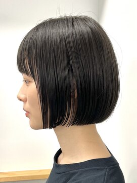ラフ 新宿(Laff) 新宿 前下がりボブ 切りっぱなしボブ ショートボブ 縮毛矯正