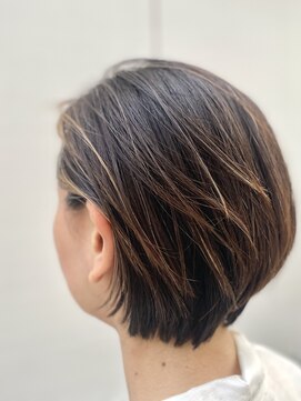 ルーファス 恵比寿 渋谷(Ruufus) 大人の華やかショートボブ　　　　　2406