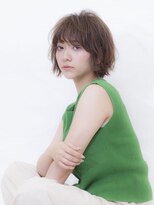 ジェニーバイメノン(JENNIE by Menon)&nbsp;ショートボブ　オリーブベージュ　ウェットヘア