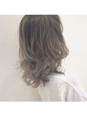 ホワイティーシルバーアッシュのメルトカラー☆