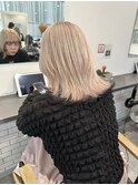 White beige × Black