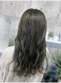 カーキアッシュ