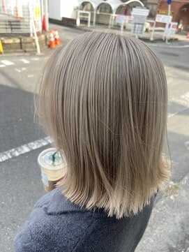 スパークスヘア(Sparks hair) ガーデンテラスが似合うハイトーン！！どんな色やねん笑