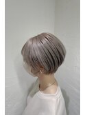★艶感ホワイトベージュ/束間レイヤーショート/内巻き/池袋駅