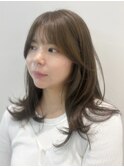 オリーブベージュ 顔周りレイヤー レイヤーカット