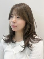 アルティファータ(artifata) オリーブベージュ 顔周りレイヤー レイヤーカット