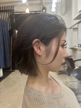 リルウ 阿倍野キューズモール(LILOU) 顔周りレイヤーショート