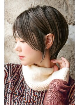 カライングドゥ(ing deux) 大人可愛いマッシュショートボブウルフカット◎30代40代50代60代