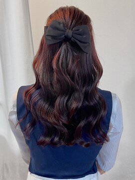 ヘアセット ハーフアップ 韓国ヘア カシスレッド ヘアアレンジ