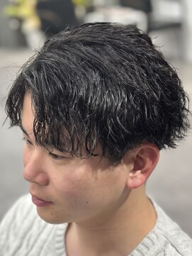 オーバルバイアピッシュ(OVARL by apish) 縦落ちパーマ/ツイスパ/センターパート/メンズパーマ