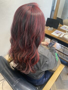 マーレ(MARLE./) モードなルビーレッド☆ブラックメッシュで魅せる韓国ストリート