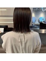 シーン バイ ラッド(SCENE by RAD)&nbsp;自然なレイヤーで魅せる大人可愛いくびれボブショート艶感
