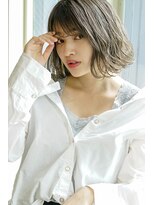 ネイヴィル(navile)&nbsp;外ハネニュアンスボブ×シアーグレージュ