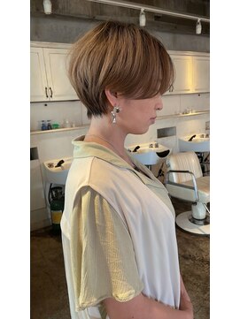 髪質改善と縮毛矯正の専門店 サンティエ(scintiller) 大人可愛い20代30代40代小顔ワンサイドショートボブ丸み前下がり