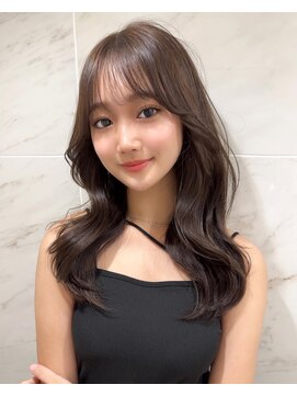 アフロートリノ(AFLOAT Leino) 大人可愛い　くびれ　顔まわり　前髪　レイヤーカット　似合わせ