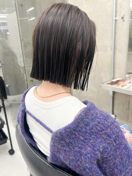 ノエ(noe) 切りっぱなしボブ×グレージュ
