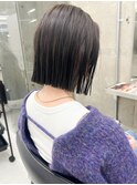 切りっぱなしボブ×グレージュ