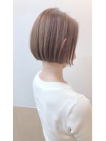 ロット 横浜(lot)&nbsp;ぱつっとボブ/ショートボブ/ダブルカラー[横浜駅]