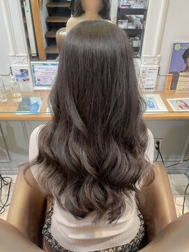 ネオリーブアイム 横浜西口店(Neolive aim) 愛されモテヘアー、透明感ハニーグレージュ横浜 【成田】