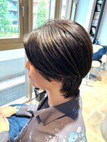 シエルブルー(ciel bleu)&nbsp;サイドパートミディアムショートウルフセンターパート