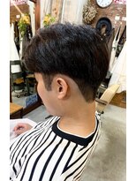 ラベナラ(RAVENALA)&nbsp;センター分けツーブロック