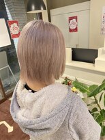 シェリー(Che'ri)&nbsp;ホワイトグレージュ×髪質改善×ケアブリーチ(山崎)