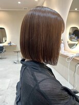 ヒビヲ(HIBIO) 横浜タッセルボブショートボブ顔周りレイヤーカット韓国30代40代