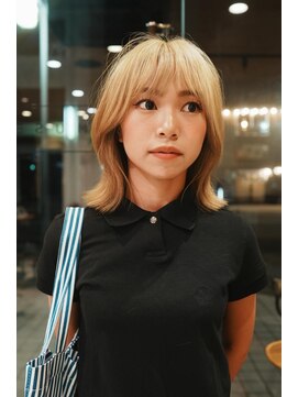 ミューズ バイ ケンジ(MUSE by KENJE) 抜きっぱなしblond hair