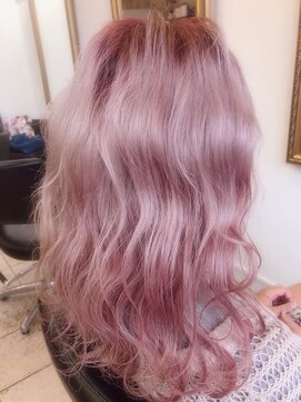 ラビス(Lovis) ミディアム/暗めカラー/デザインカラー/フェイスフレーミング